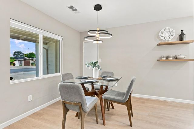 568 Madrone Avenue, Sunnyvale, CA 94085