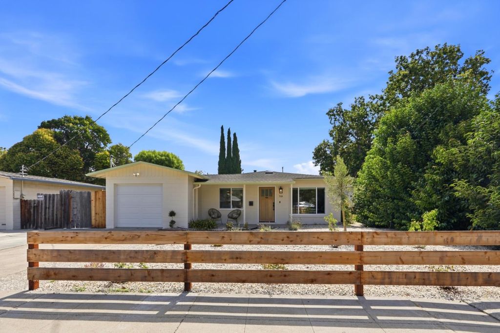 568 Madrone Avenue, Sunnyvale, CA 94085