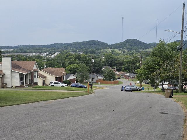 1204 Bellshire Terrace Dr, Nashville, TN 37207