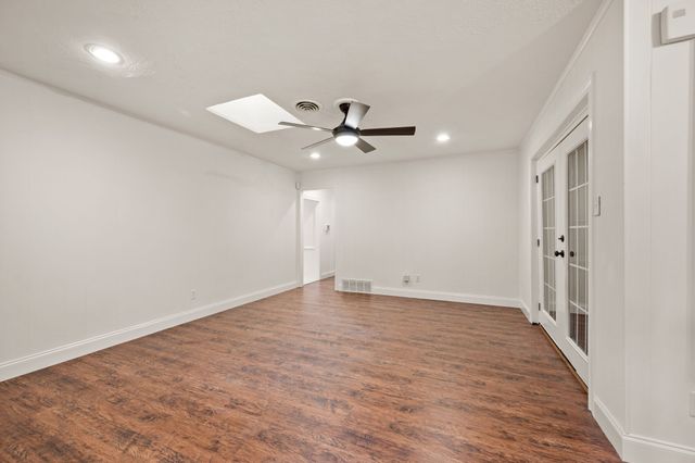 421 Crosstimber Drive, Hurst, TX 76053
