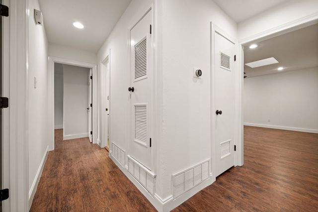 421 Crosstimber Drive, Hurst, TX 76053