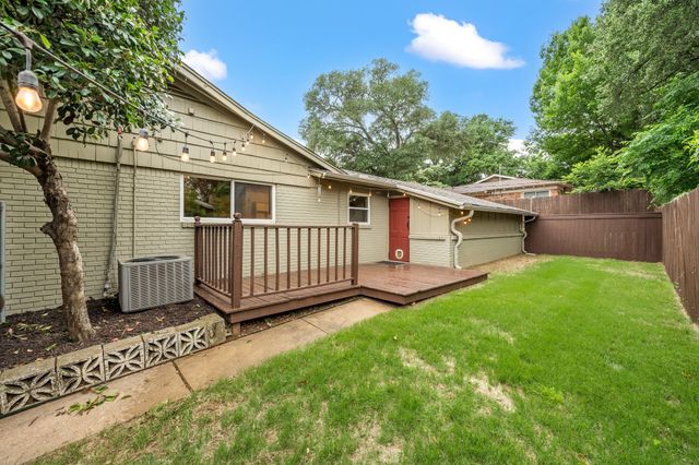 421 Crosstimber Drive, Hurst, TX 76053
