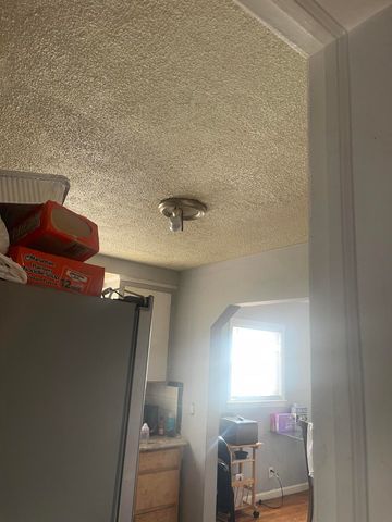 9352 Hartwell Street, Detroit, MI 48228