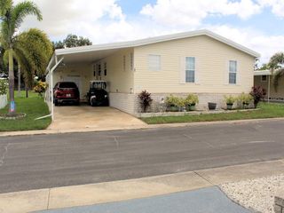 25 THATCH PALM STREET W, Largo, FL 33770