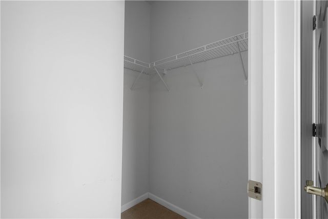 507 Sonie Dr, Ohio Twp, PA 15143