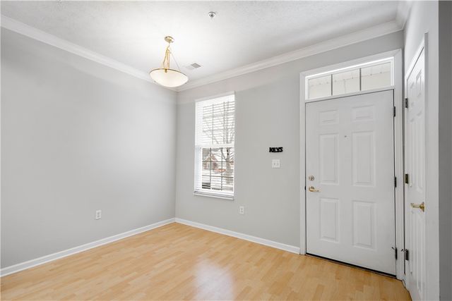 507 Sonie Dr, Ohio Twp, PA 15143