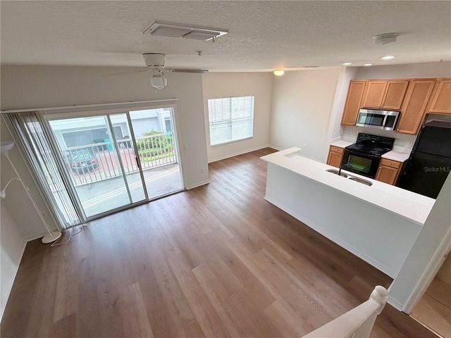 2334 GRAND CENTRAL PARKWAY 17, Orlando, FL 32839