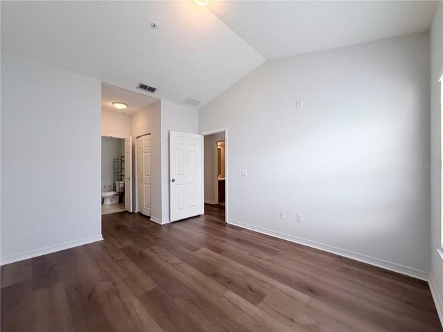 2334 GRAND CENTRAL PARKWAY 17, Orlando, FL 32839