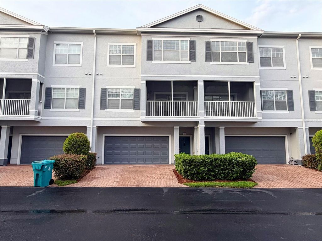 2334 GRAND CENTRAL PARKWAY 17, Orlando, FL 32839
