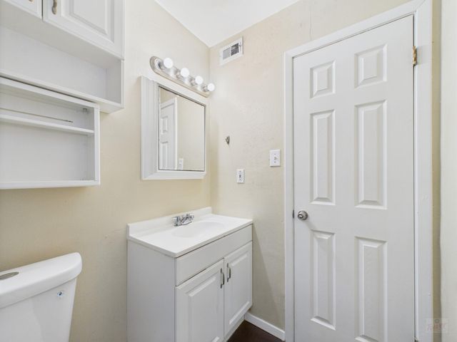 1106 W 22nd ST 5, Austin, TX 78705