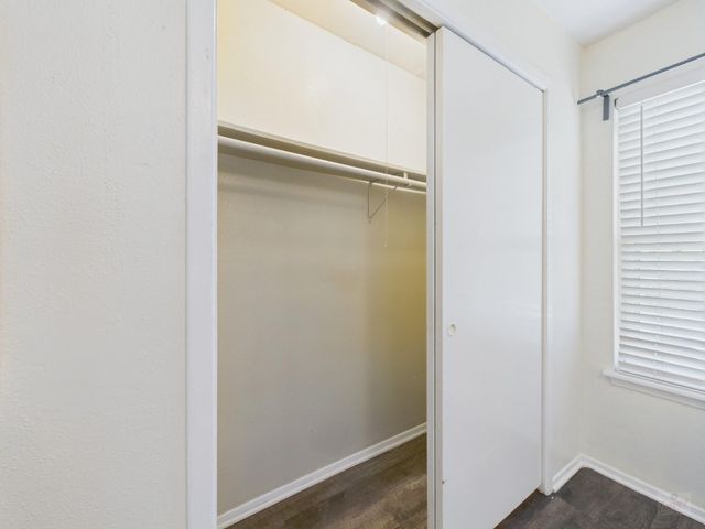 1106 W 22nd ST 5, Austin, TX 78705