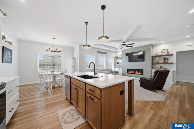 1107 Asher Avenue, Hickman, NE 68372