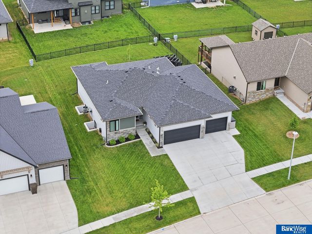 1107 Asher Avenue, Hickman, NE 68372