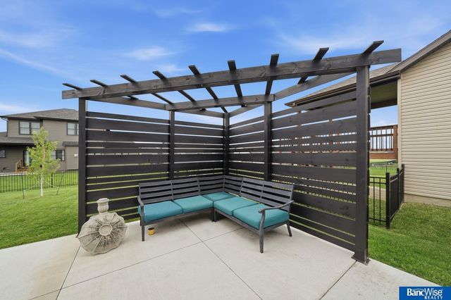1107 Asher Avenue, Hickman, NE 68372