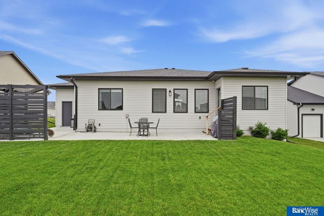 1107 Asher Avenue, Hickman, NE 68372