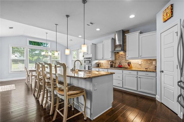 329 Carmichael Circle, Canton, GA 30115