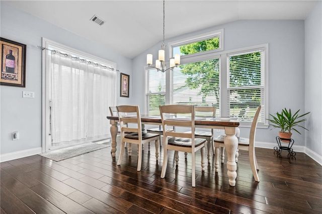 329 Carmichael Circle, Canton, GA 30115