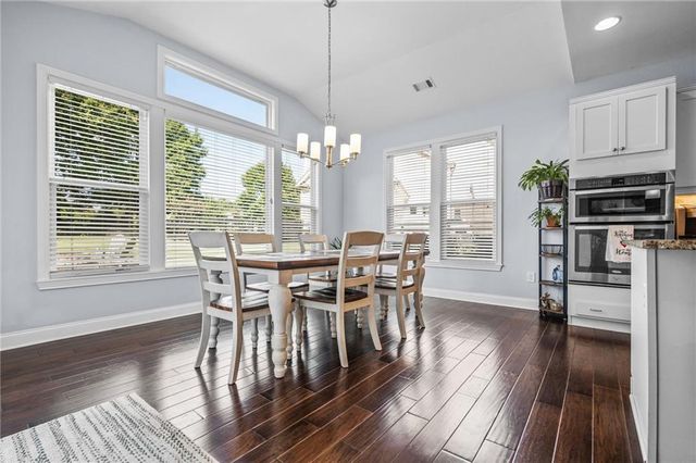 329 Carmichael Circle, Canton, GA 30115