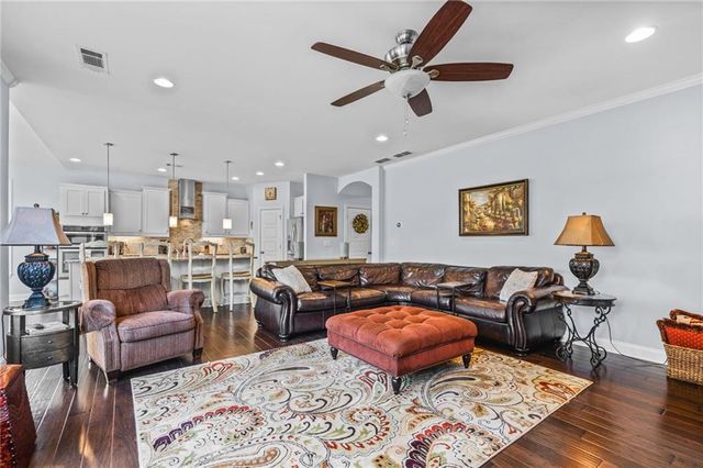 329 Carmichael Circle, Canton, GA 30115