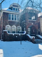 2919 Fullerton Street, Detroit, MI 48238