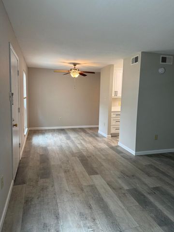 900 Mountain Creek Road C--50, Chattanooga, TN 37405