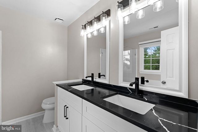43445 LIVERY SQ, Ashburn, VA 20147