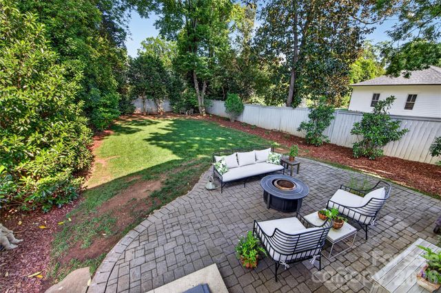 2127 Crescent Avenue, Charlotte, NC 28207