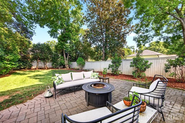 2127 Crescent Avenue, Charlotte, NC 28207