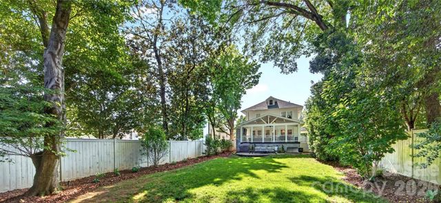 2127 Crescent Avenue, Charlotte, NC 28207