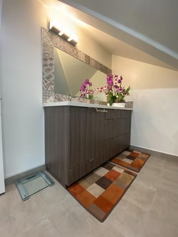 251 Middlefield Rd, Palo Alto, CA 94301