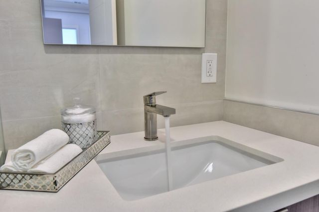 251 Middlefield Rd, Palo Alto, CA 94301