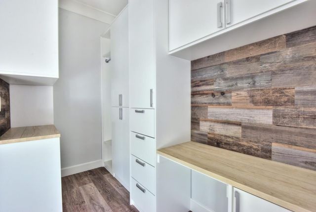 251 Middlefield Rd, Palo Alto, CA 94301