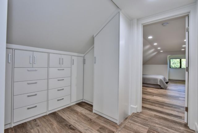 251 Middlefield Rd, Palo Alto, CA 94301