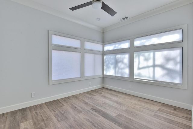 251 Middlefield Rd, Palo Alto, CA 94301