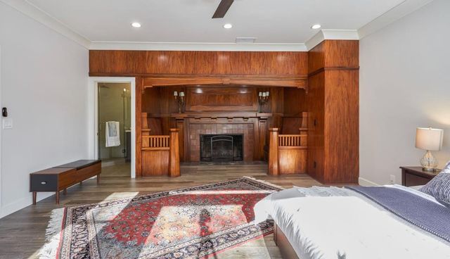 251 Middlefield Rd, Palo Alto, CA 94301