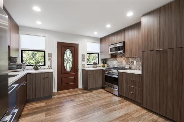 251 Middlefield Rd, Palo Alto, CA 94301