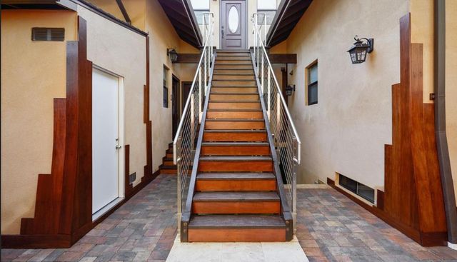 251 Middlefield Rd, Palo Alto, CA 94301