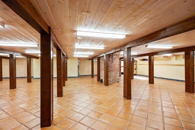 251 Middlefield Rd, Palo Alto, CA 94301