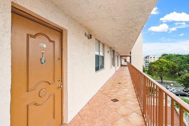 14623 Bonaire Boulevard 602, Delray Beach, FL 33446