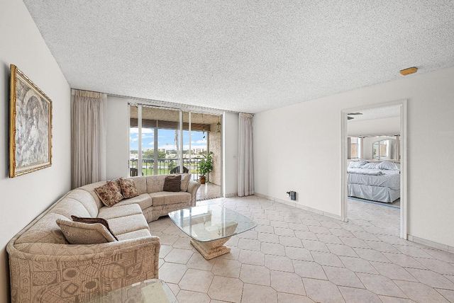 14623 Bonaire Boulevard 602, Delray Beach, FL 33446