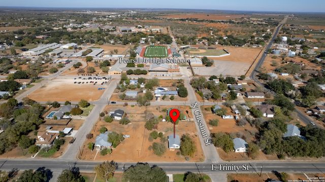 719 E Trinity, Pearsall, TX 78061