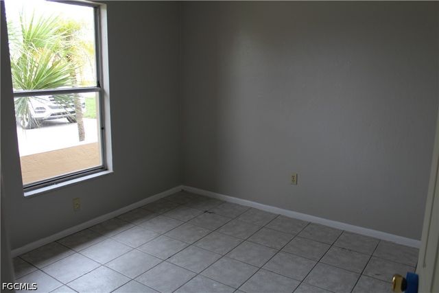 511 SE 5th PL A - B, Cape Coral, FL 33990