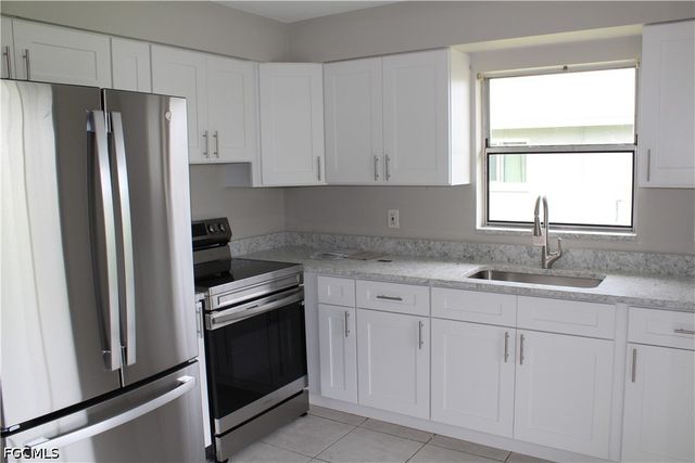 511 SE 5th PL A - B, Cape Coral, FL 33990