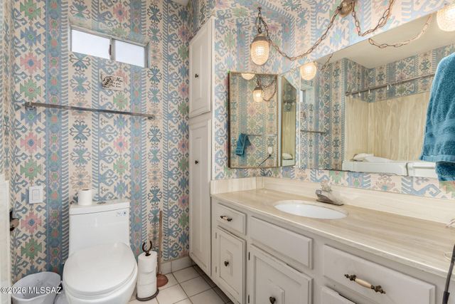 743 N Abrego Drive, Green Valley, AZ 85614