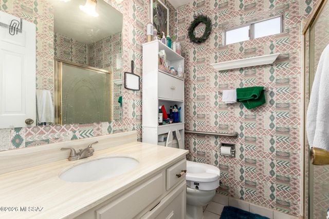 743 N Abrego Drive, Green Valley, AZ 85614