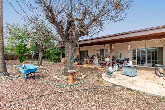 743 N Abrego Drive, Green Valley, AZ 85614