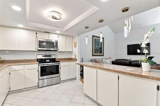 5304 BRADBURY COURT, Tampa, FL 33624