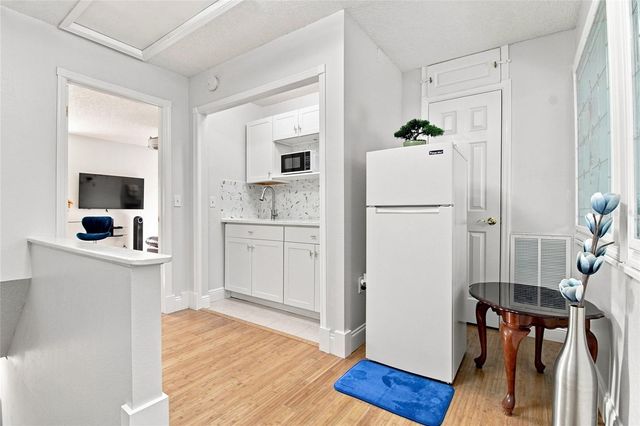 5304 BRADBURY COURT, Tampa, FL 33624