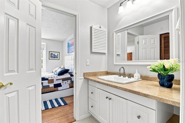 5304 BRADBURY COURT, Tampa, FL 33624