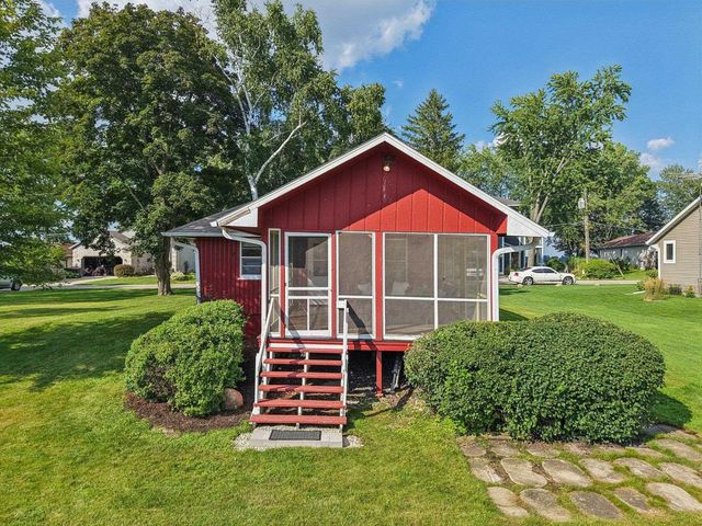 W8135 Elm Point Road, Lake Mills, WI 53551